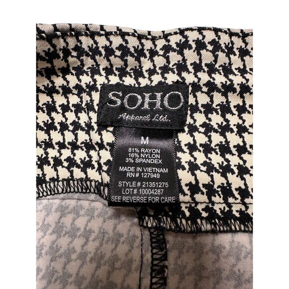 SOHO Black & Ivory Houndstooth Pencil Pull On Skirt Size Medium - Picture 5 of 7